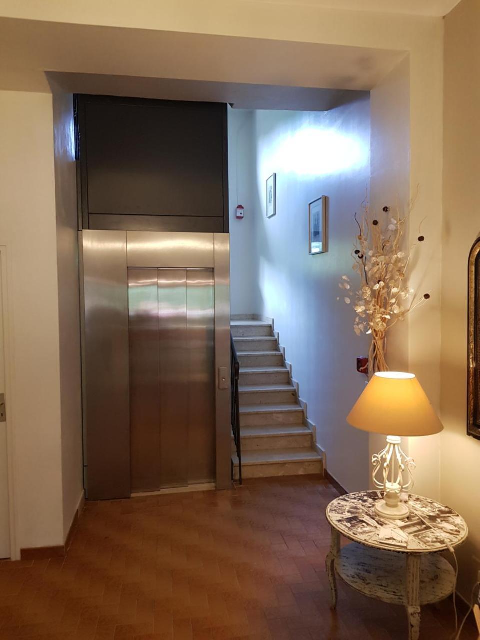 Hotel Cyrnea Calvi  Eksteriør bilde